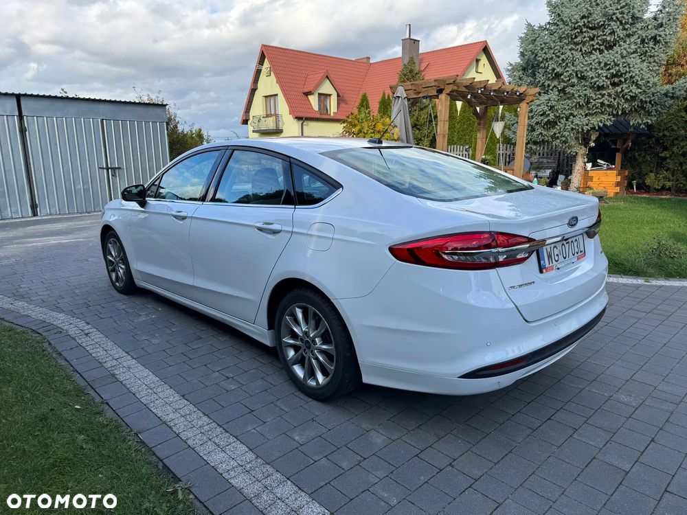 Ford Fusion - 5