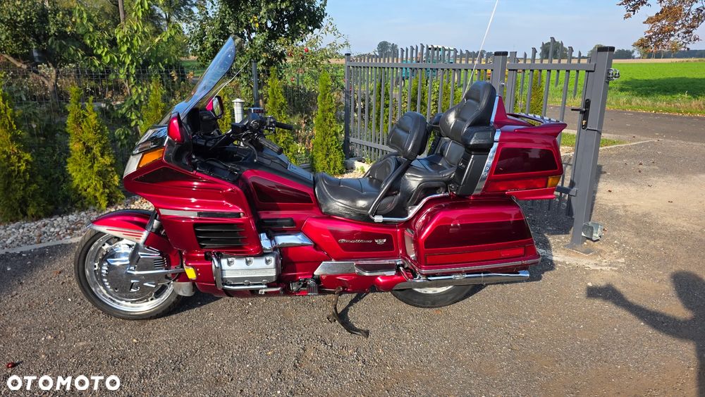 Honda GL - 40
