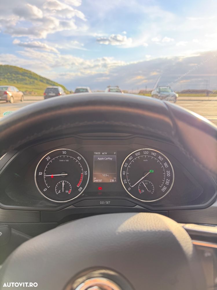 Skoda Superb 2.0 TDI DSG 4X4 Style - 3