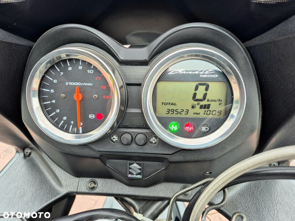 Suzuki Bandit - 9