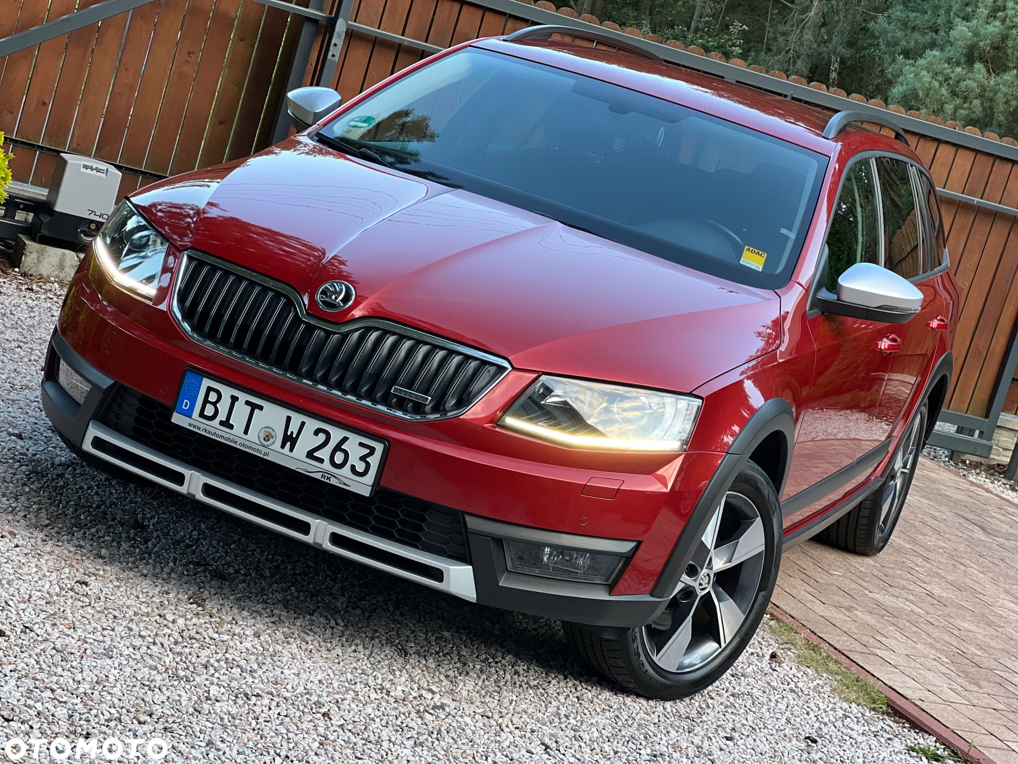 Skoda Octavia Combi 1.8 TSI 4x4 DSG Scout - 20