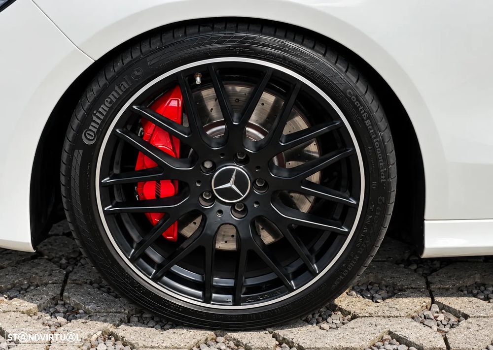 Mercedes-Benz CLA 45 AMG 4Matic Speedshift 7G-DCT Night Edition - 14