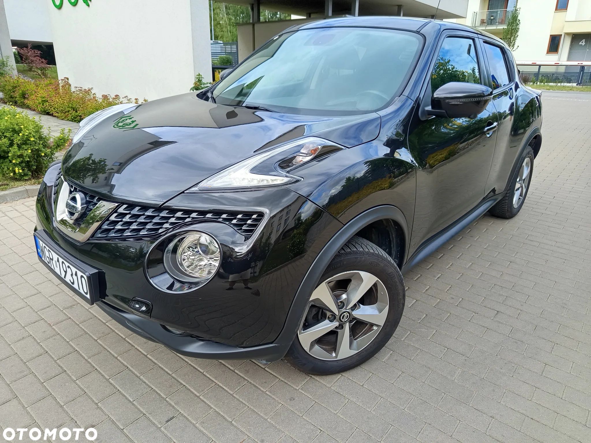 Nissan Juke 1.6 N-Connecta - 1
