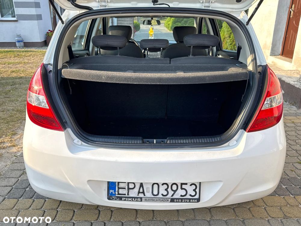 Hyundai i20 1.2 Comfort - 9