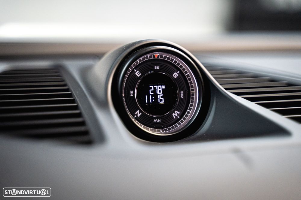 Porsche Macan Electric - 14