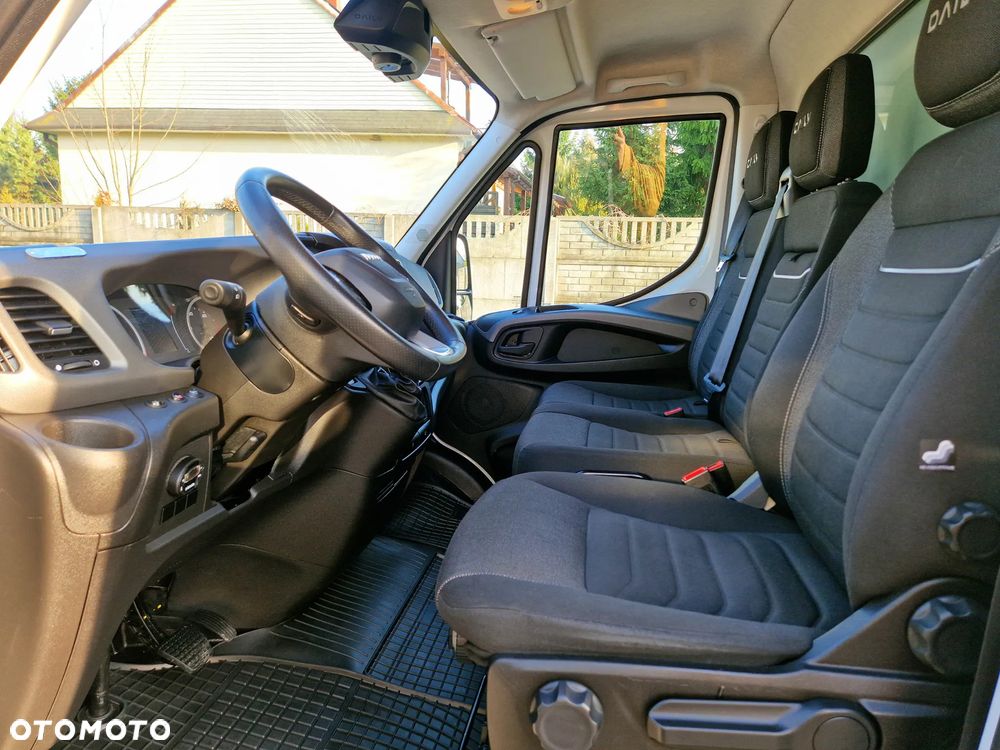 Iveco DAILY - 28