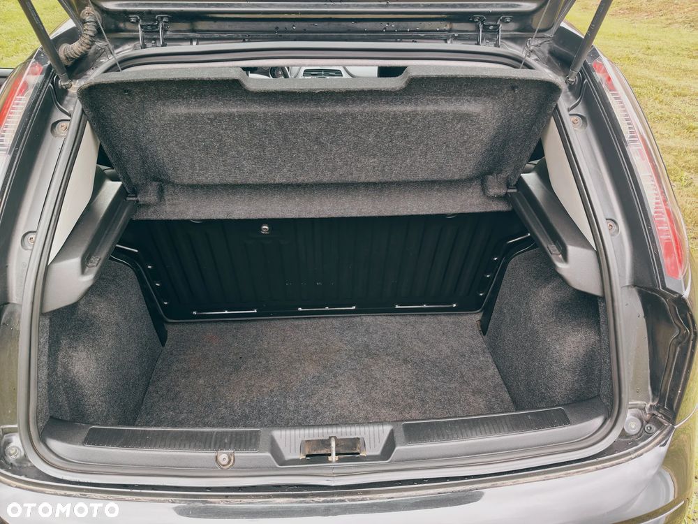 Fiat Punto 1.4 Easy S&S - 13
