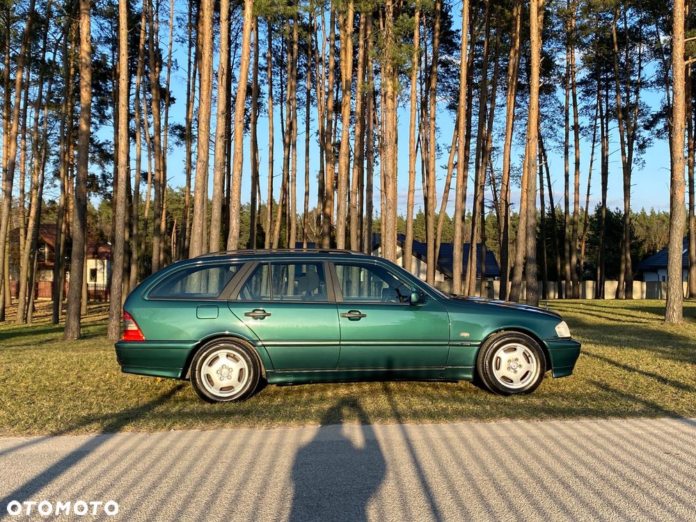 Mercedes-Benz Klasa C - 36