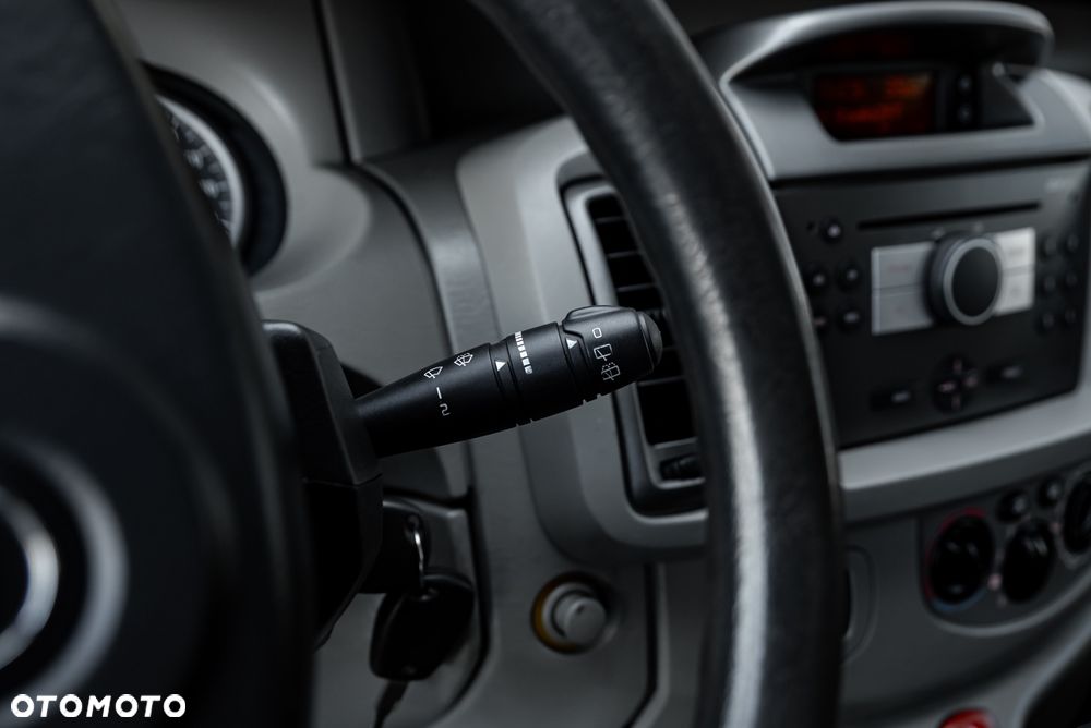 Opel Vivaro L1H1 - 24