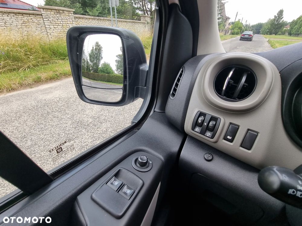 Renault Trafic - 30