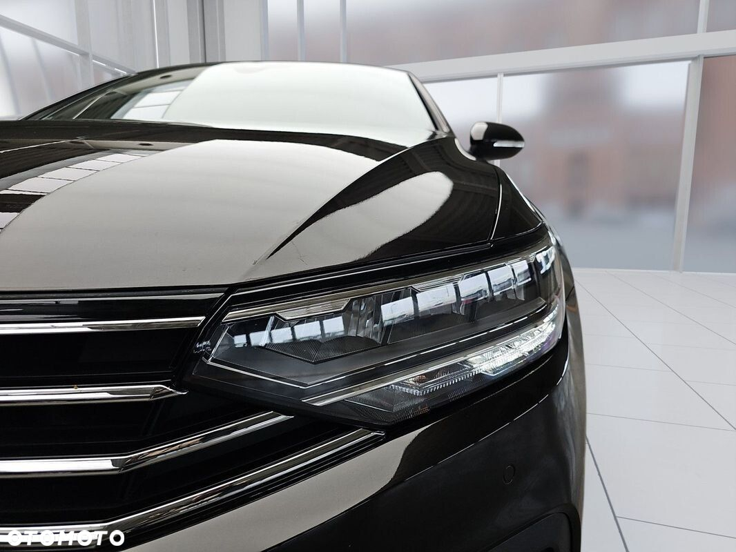 Volkswagen Passat 2.0 TDI 4Mot Elegance DSG - 34
