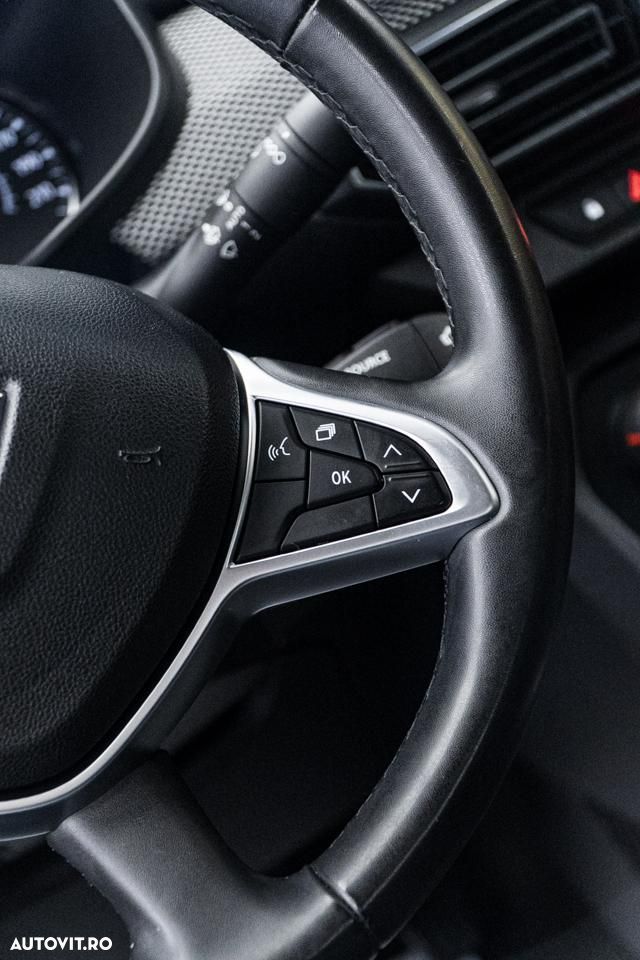 Dacia Logan TCe 90 CVT Journey - 24