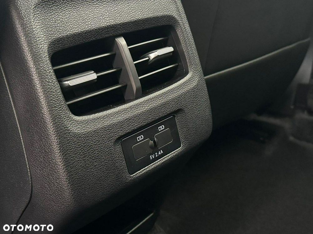 JAC J7 Plus CVT - 14