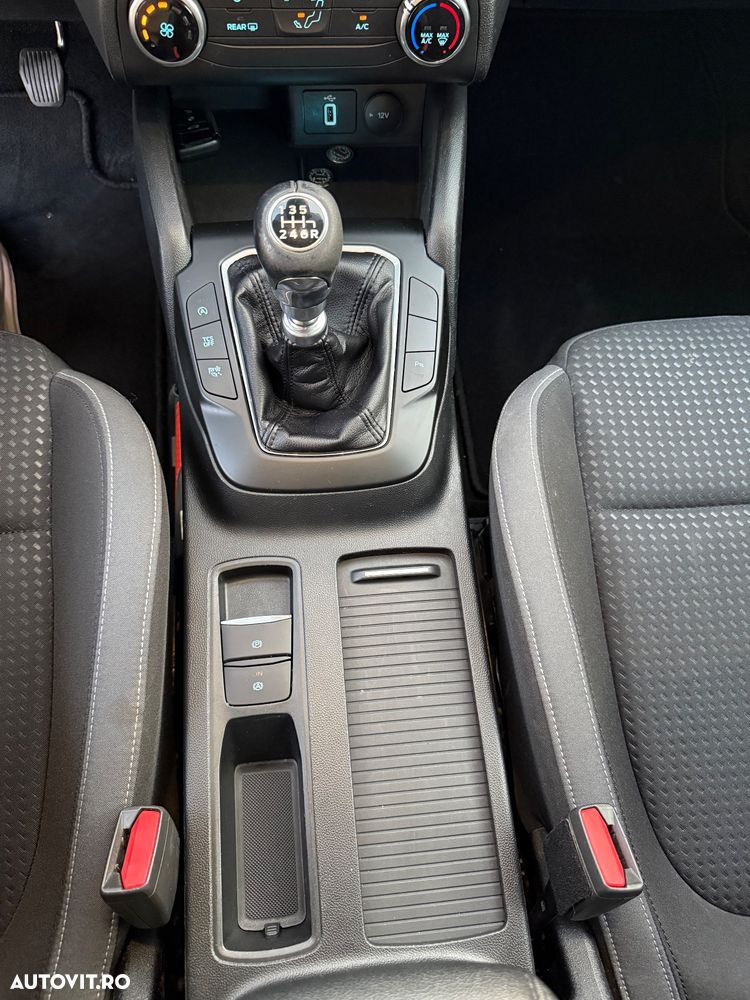 Ford Focus 1.0 EcoBoost Trend Edition - 8