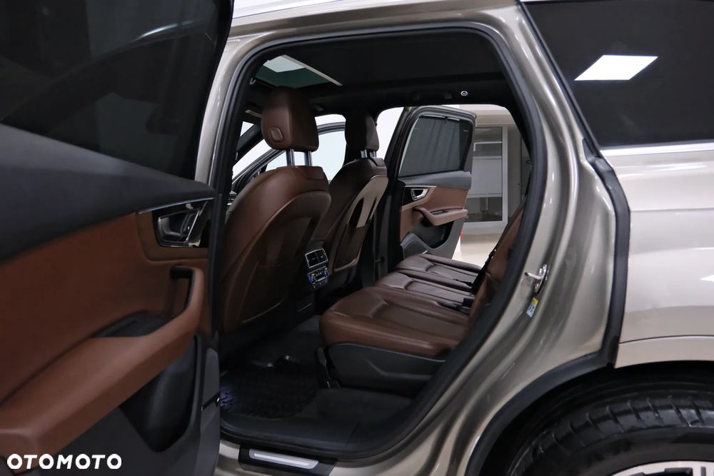 Audi Q7 - 33