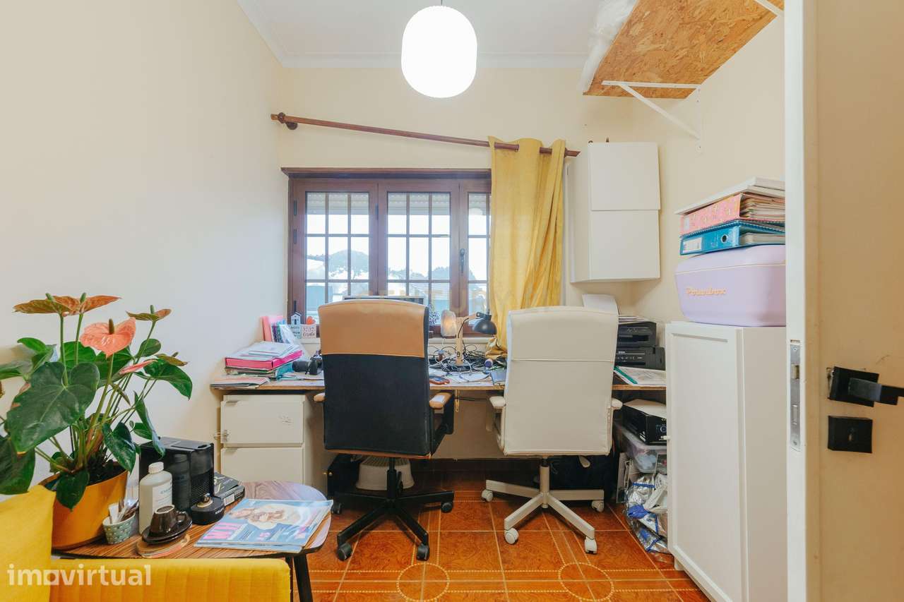 Moradia T3 com 600m² de Terreno | Excelente Potencial para Habitação o - Grande imagem: 3/23