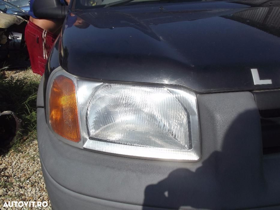 Far Land Rover Freelander faruri stanga dreapta 1998-2003 Dezmembrez - 2