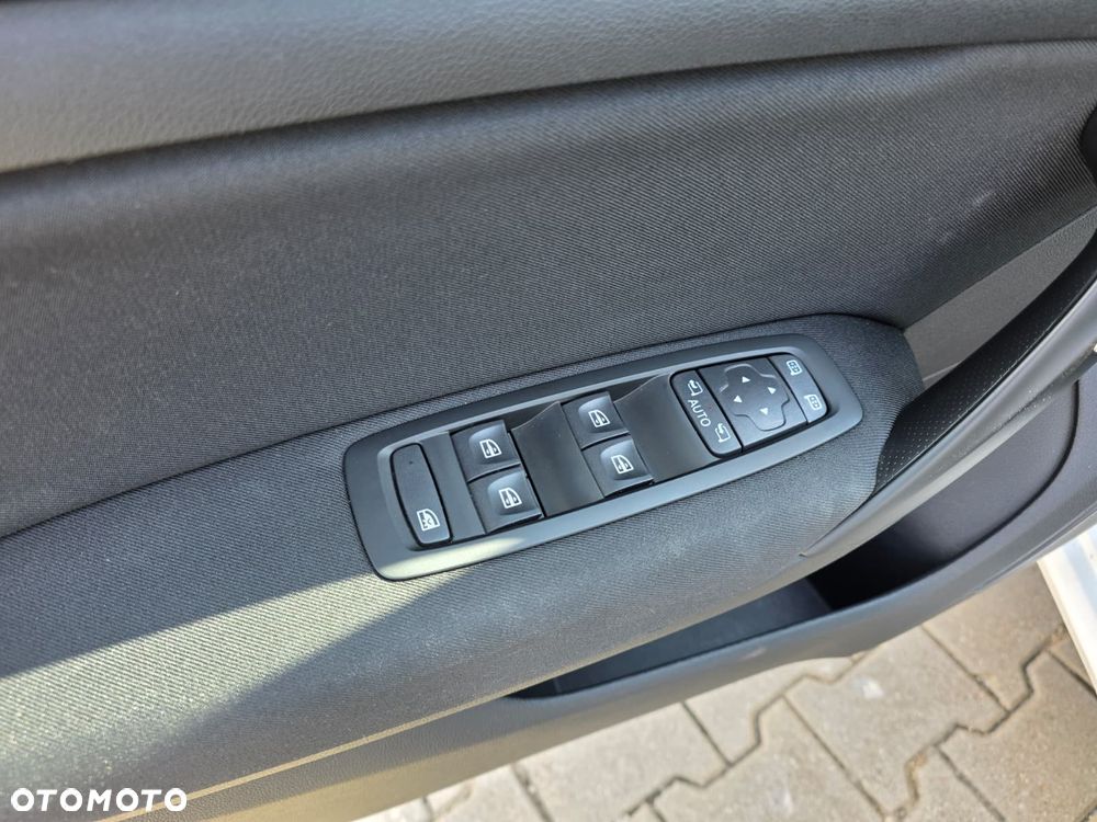 Renault Megane 1.3 TCe FAP Equilibre - 10