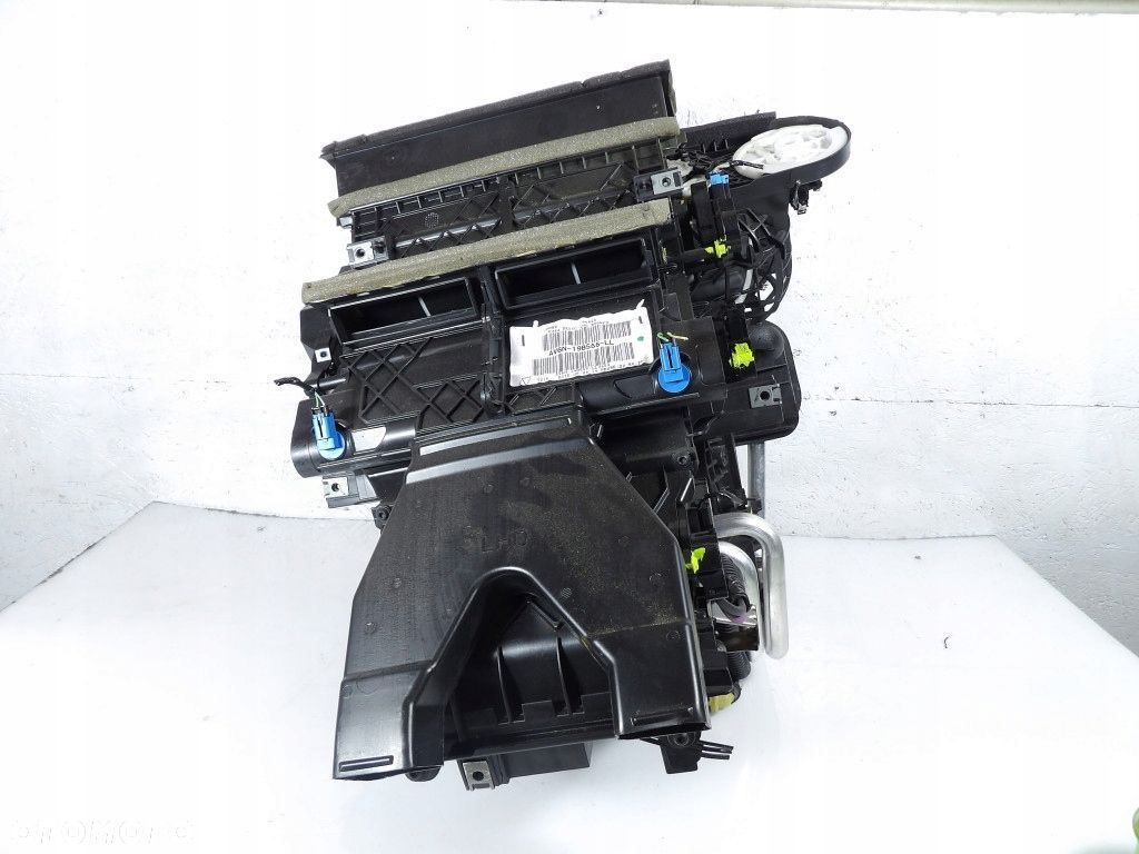 FORD C-MAX II 1.0B NAGRZEWNICA AV6N-19B555-LL - 1
