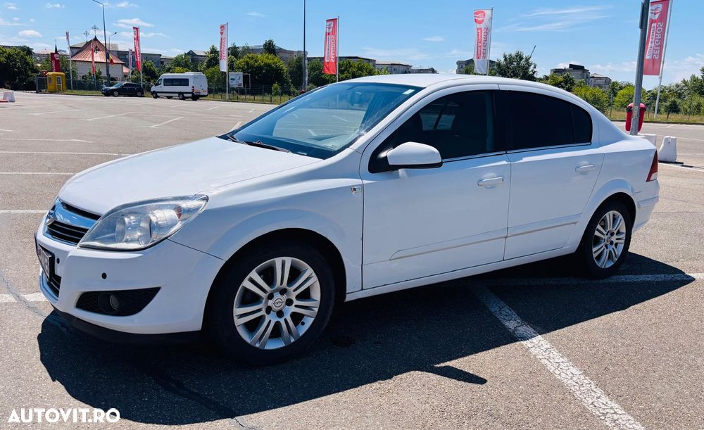Opel Astra 1.7 CDTI Elegance - 6