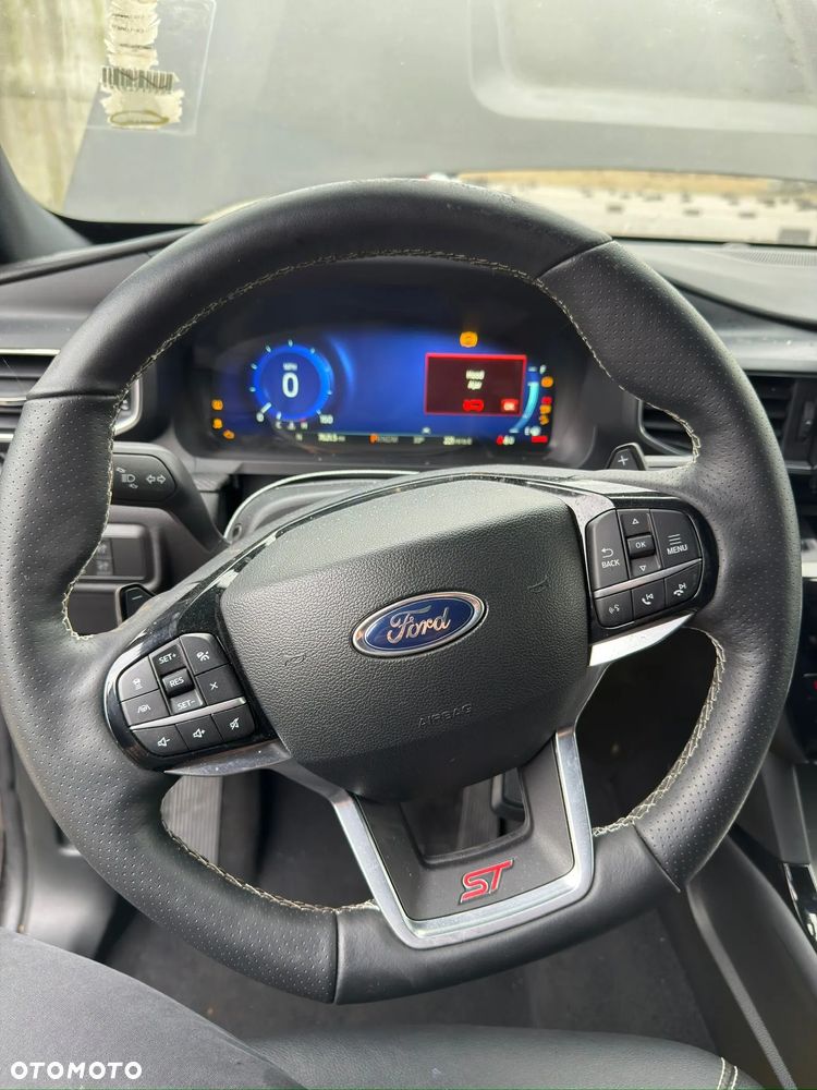 Ford Explorer EcoBoost Plug-in Hybrid ST-LINE - 10