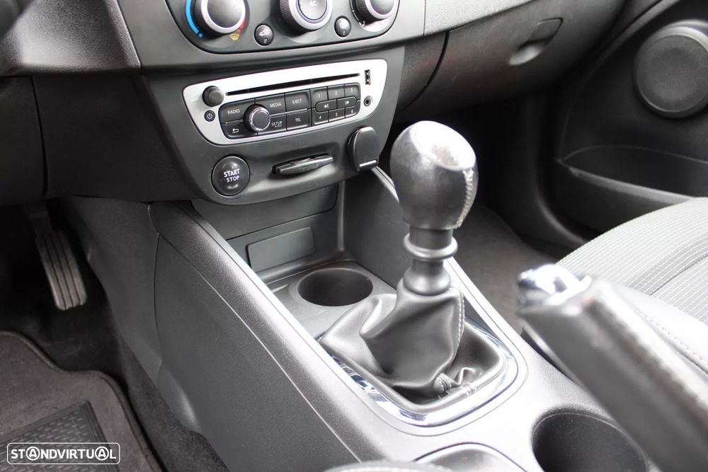 Renault Mégane Coupe 1.5 dCi GT Line SS - 14