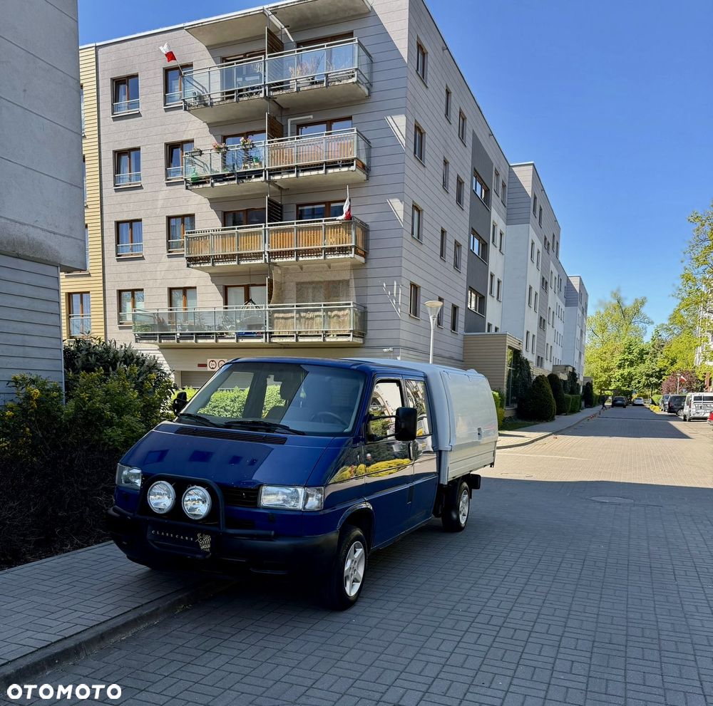 Volkswagen Transporter - 2