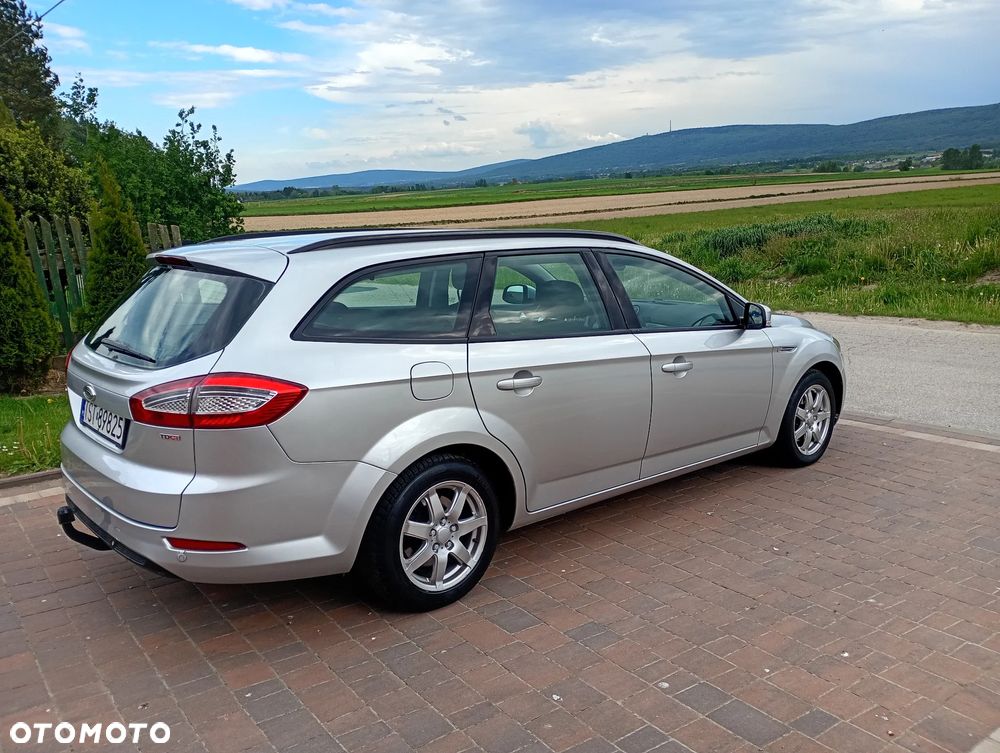 Ford Mondeo 2.0 TDCi ECOnetic Ambiente - 3