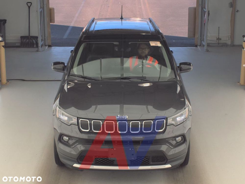 Jeep Compass - 2