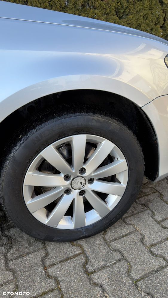 Volkswagen Passat - 18