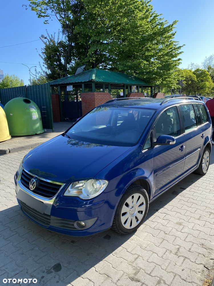 Volkswagen Touran - 2
