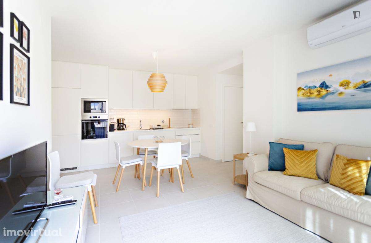 Apartamento com 2 quartos - localizado em Tavira - Grande imagem: 2/11