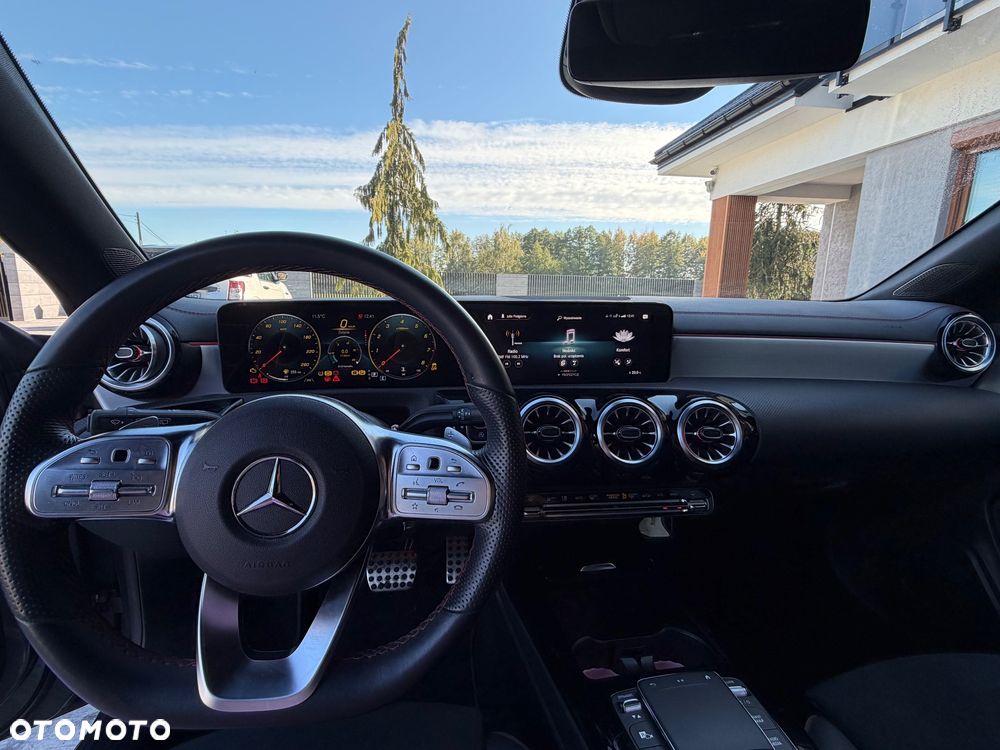 Mercedes-Benz CLA - 8