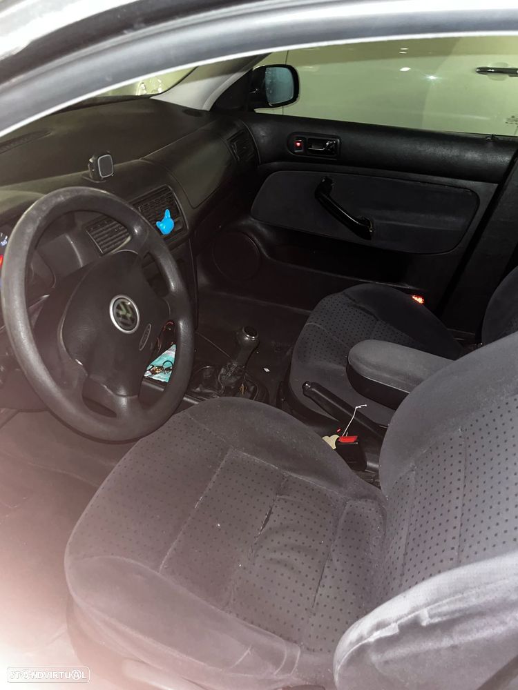 VW Golf 1.4i Confort - 10
