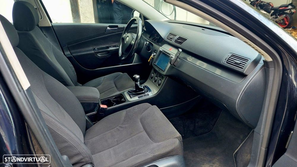 VW Passat Variant 2.0 TDi Confortline - 7