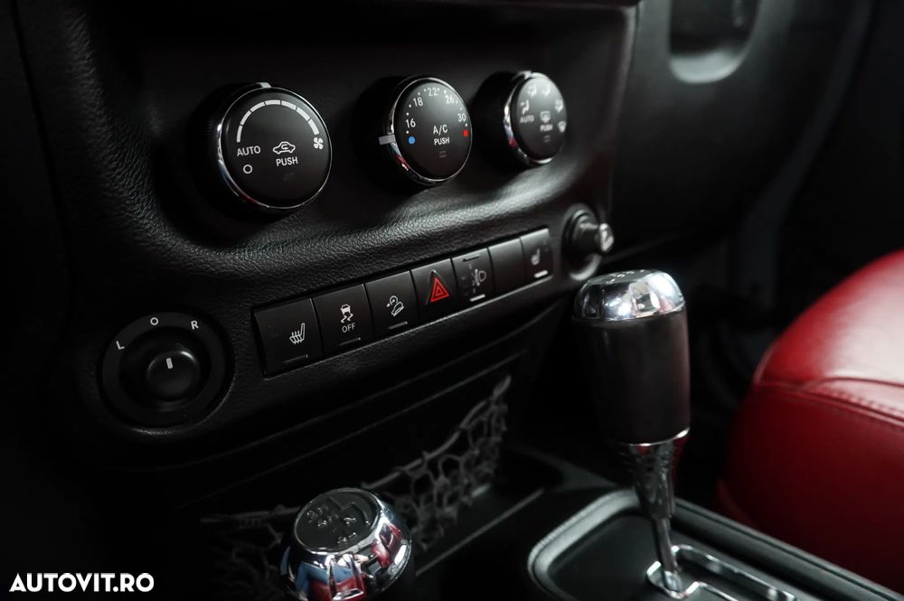 Jeep Wrangler 2.8 CRD AT Rubicon - 21