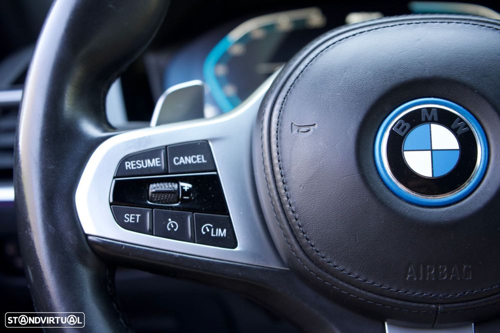 BMW 330 e xDrive Aut. M Sport - 13