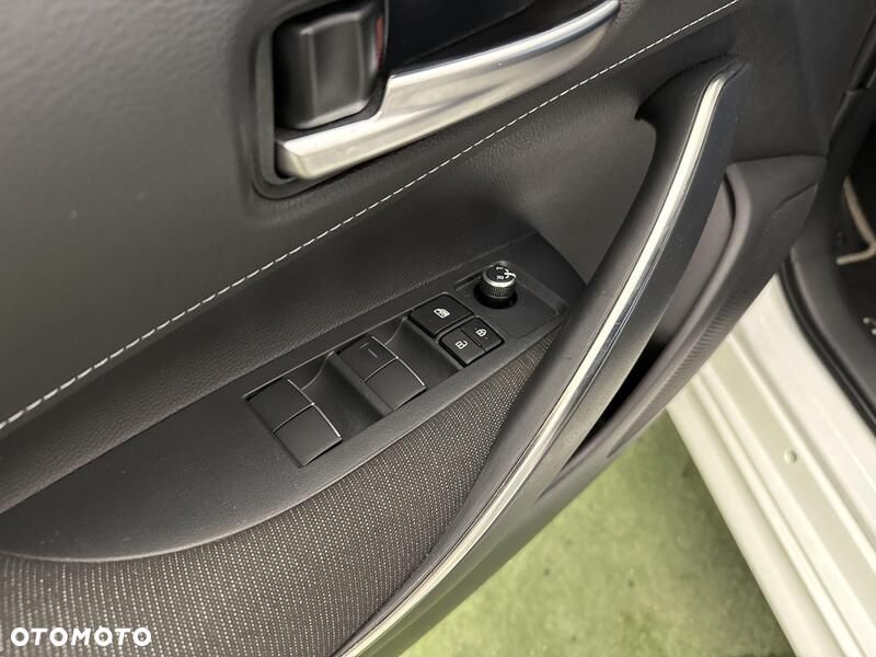 Toyota Corolla 1.8 Hybrid Comfort - 13