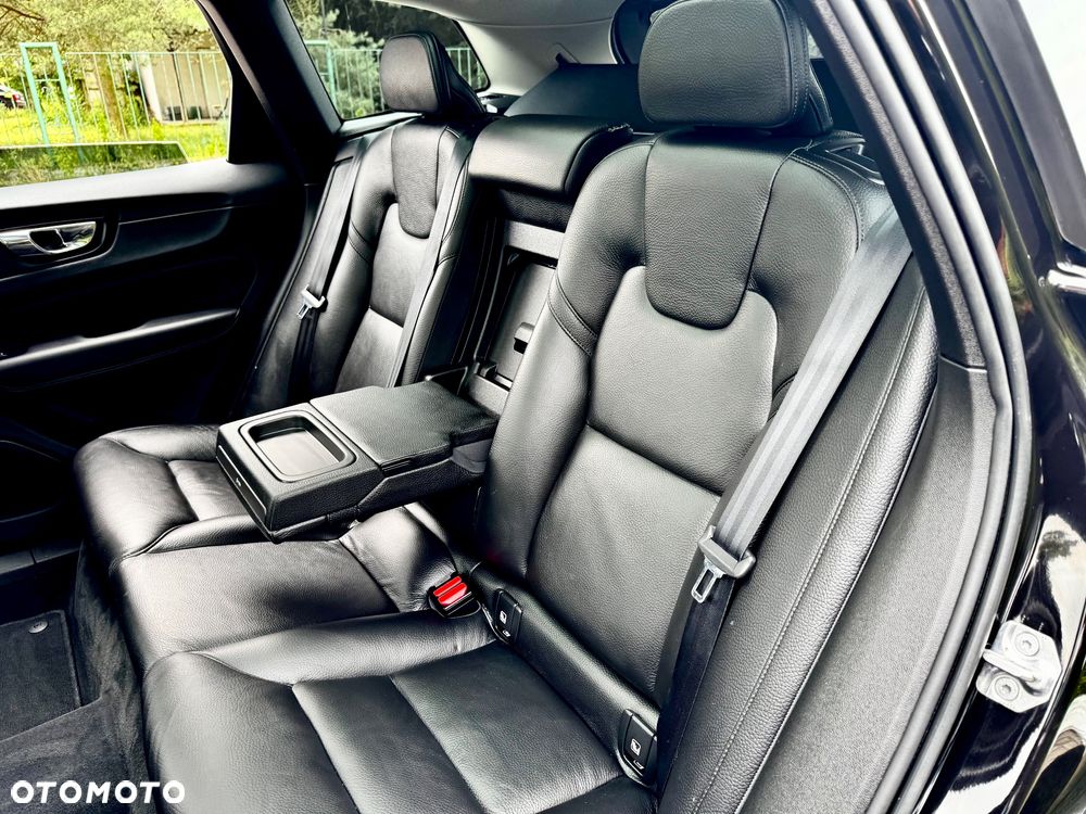 Volvo XC 60 D4 Inscription - 34