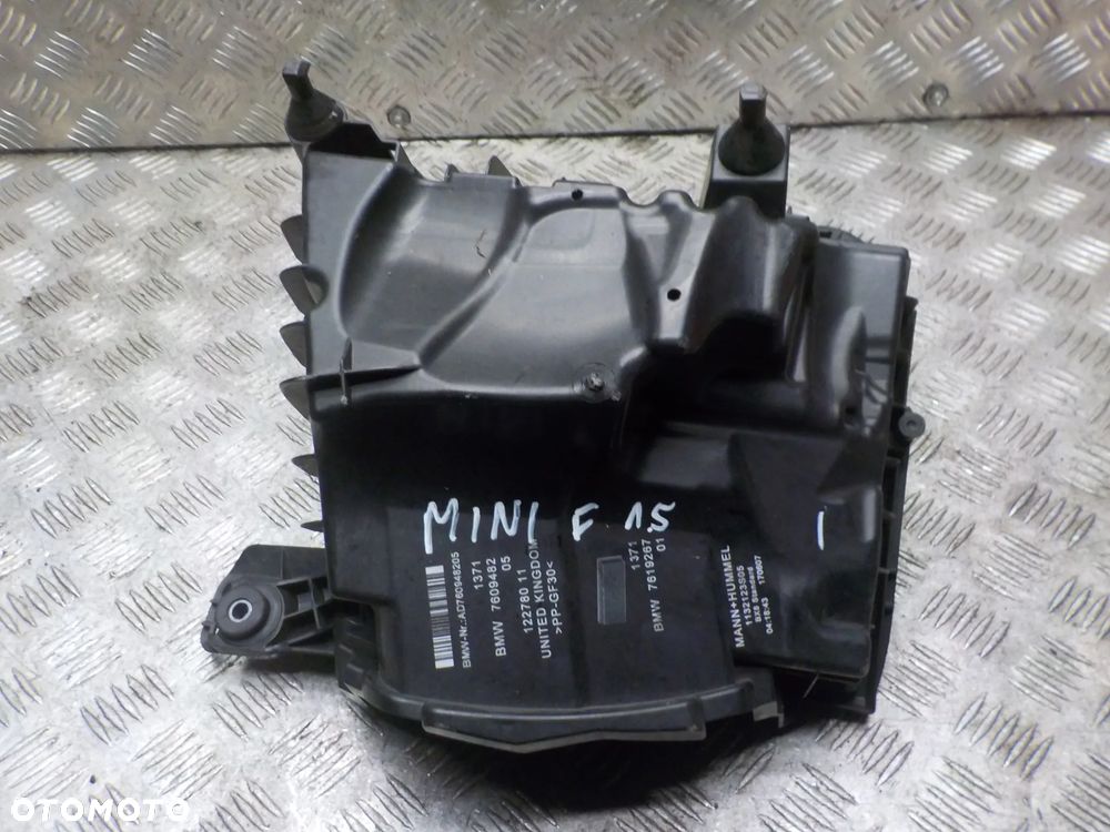 MINI CLUBMAN F54 1.5 B  OBUDOWA FILTRA POWIETRZA PRZEPŁYWOMIERZ 7609482 - 2