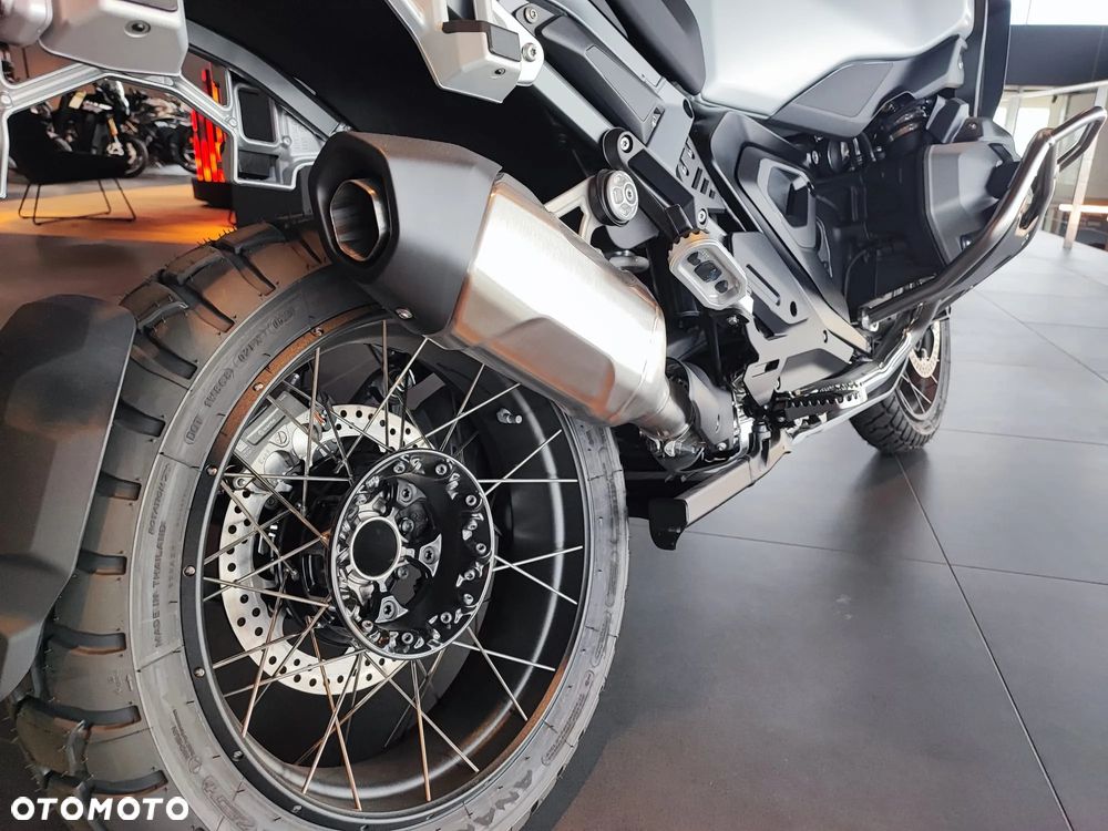 BMW R - 19
