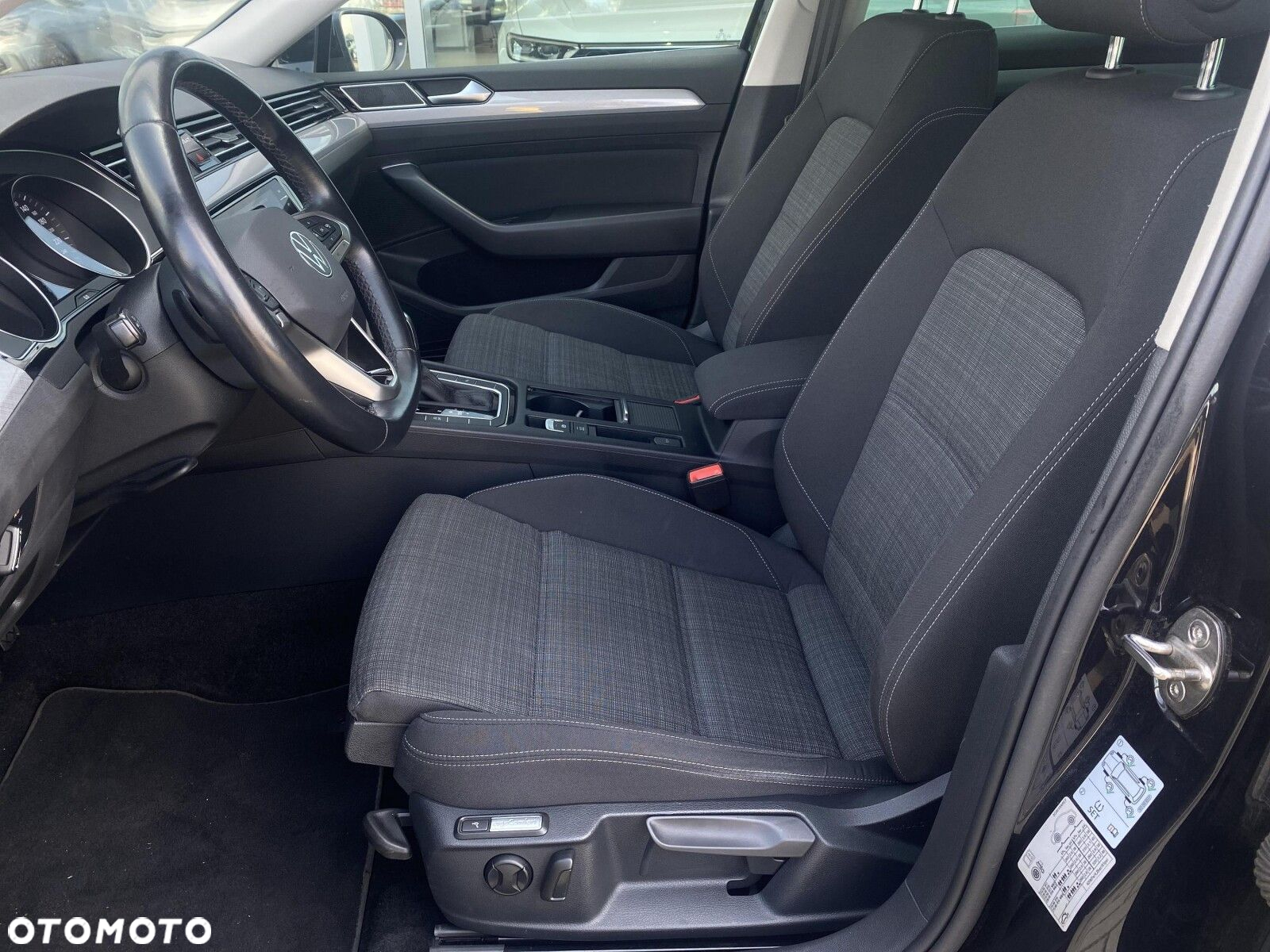 Volkswagen Passat 2.0 TDI EVO Business DSG - 11