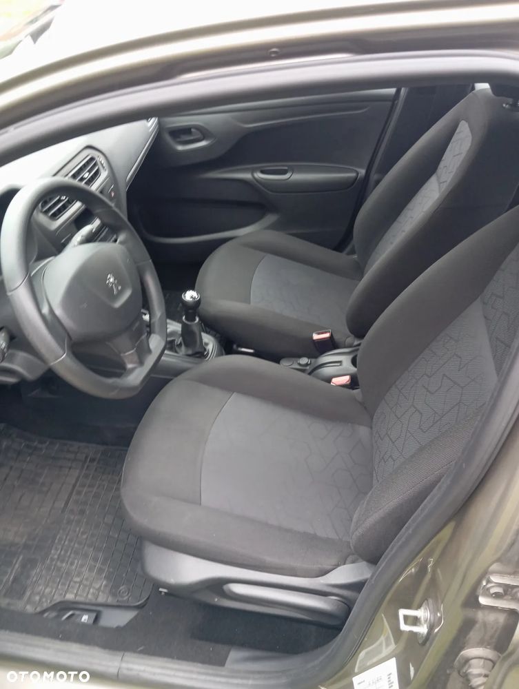 Peugeot 301 - 10