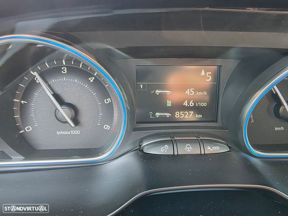 Peugeot 2008 1.4 HDi Allure - 10