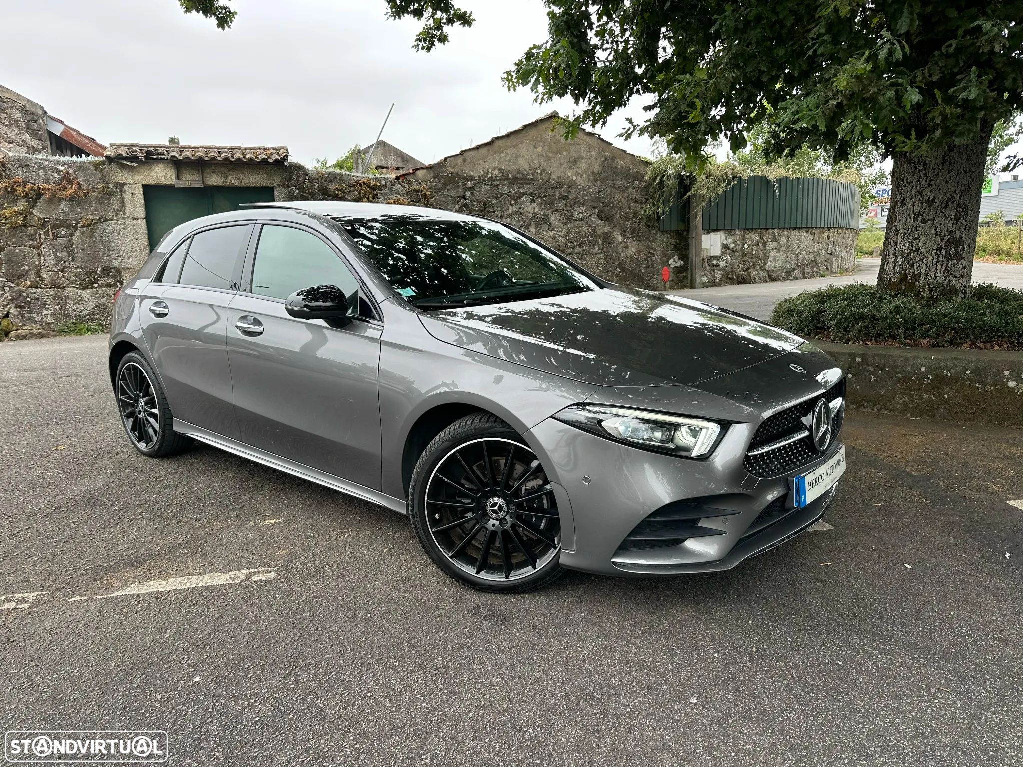 Mercedes-Benz A 250 e AMG Line - 1