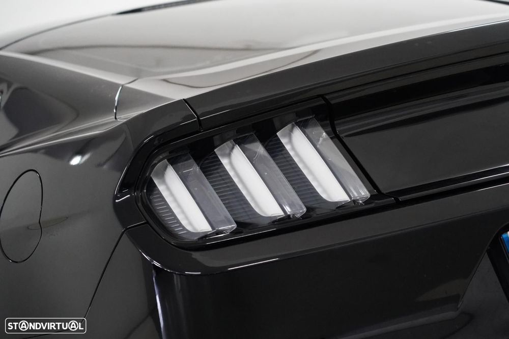 Ford Mustang 2.3i EcoBoost - 19