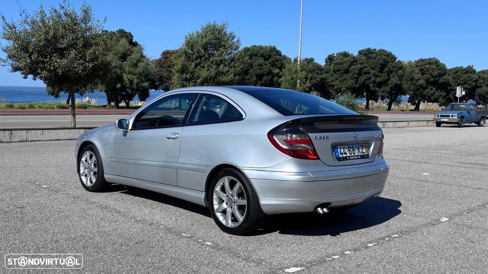 Mercedes-Benz C 220 CDi Sport Coupé Evolution AMG - 24