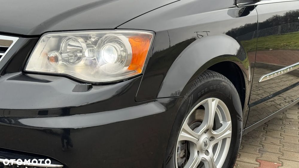 Chrysler Grand Voyager 2.8 CRD Limited - 30