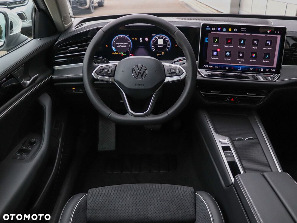 Volkswagen Passat - 17