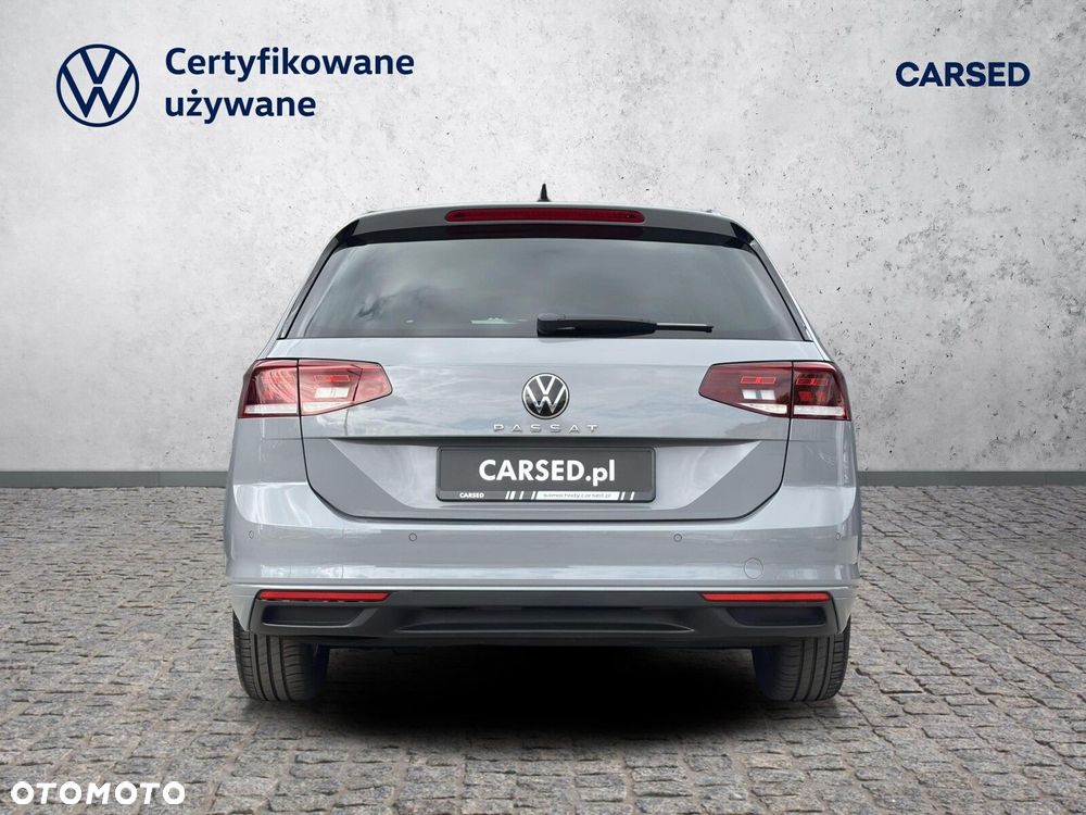 Volkswagen Passat - 5